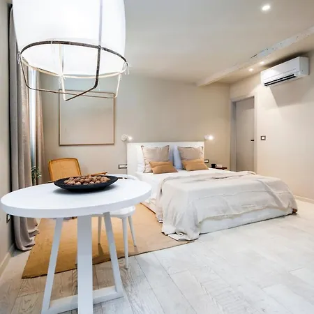 Calnova Apartment