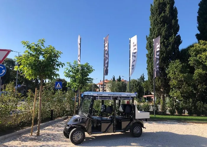 Calnova 아파트 로비니