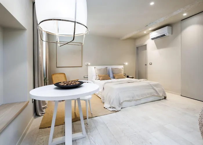 Calnova 아파트 로비니